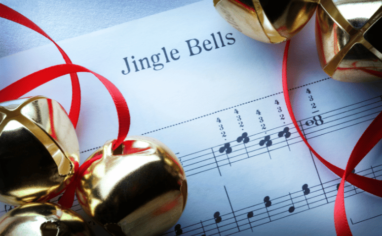 История и текст “Jingle Bells”: Как рождественская классика завоевала мир